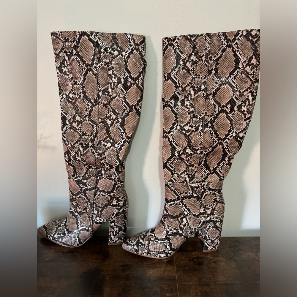 Lulu's Boot